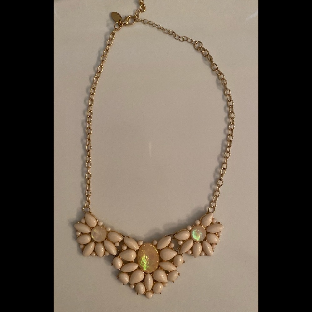 Statement necklace